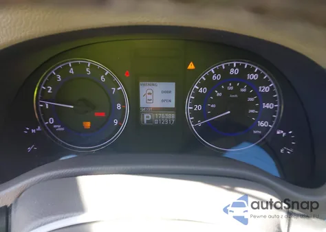 2015 Infiniti Q40 из США, поврежденный, VIN JN1CV6AP9FM502037